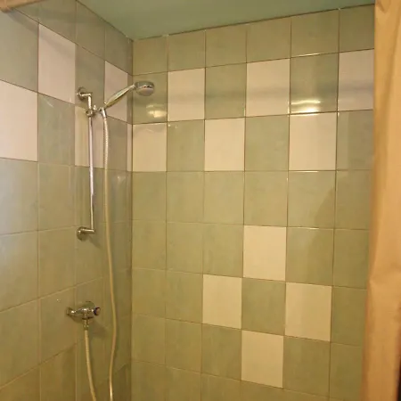 Spacieux Et Confortable Au Val D'ajol, A Proximite De Plombieres-les-bains, Animaux De Ferme ! - Fr-1-589-139 *